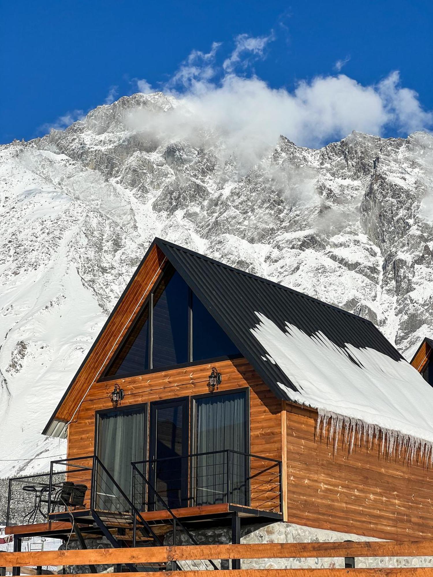 Traveler'S Cottages In Kazbegi Zewnętrze zdjęcie