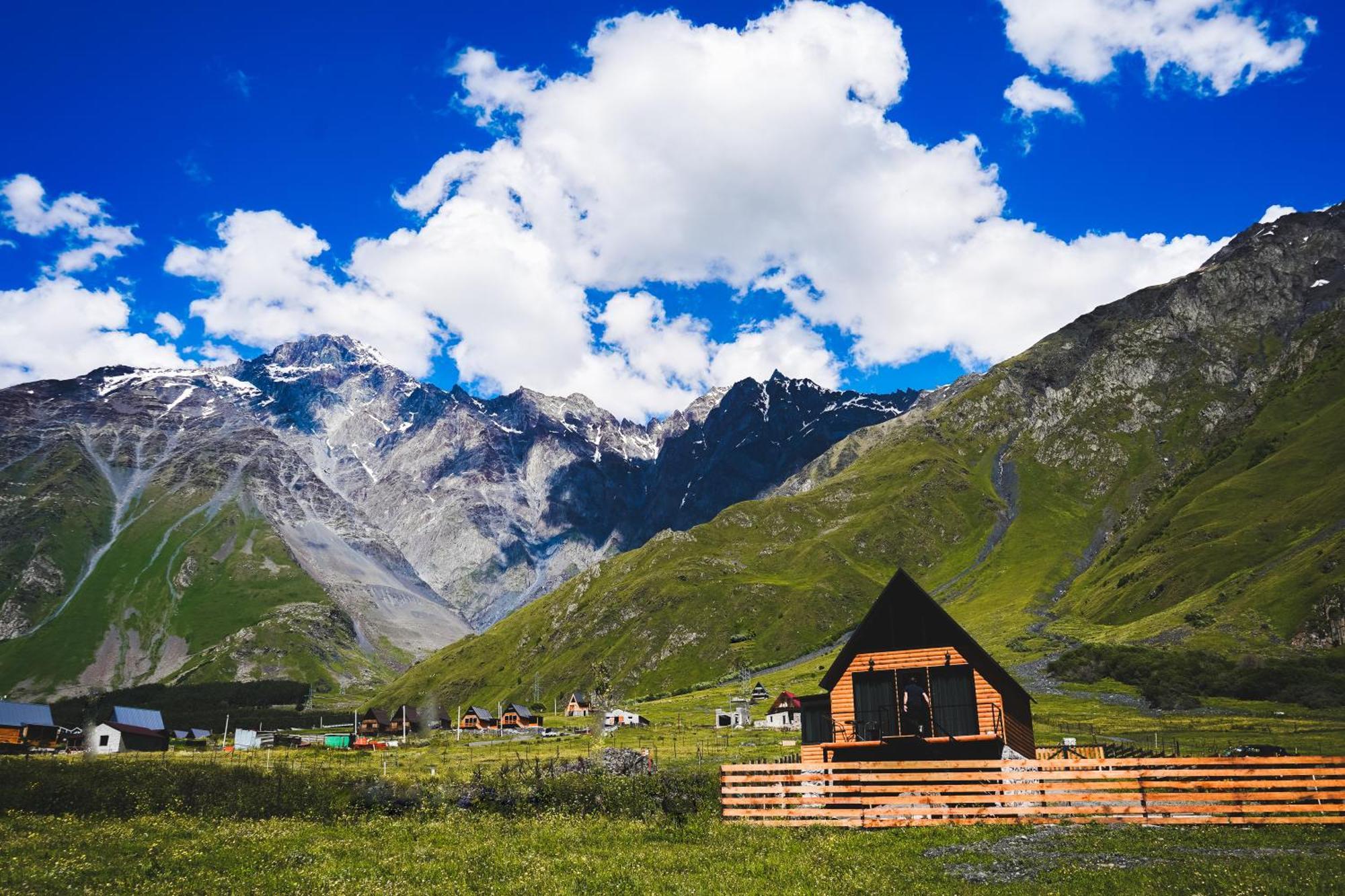 Traveler'S Cottages In Kazbegi Zewnętrze zdjęcie
