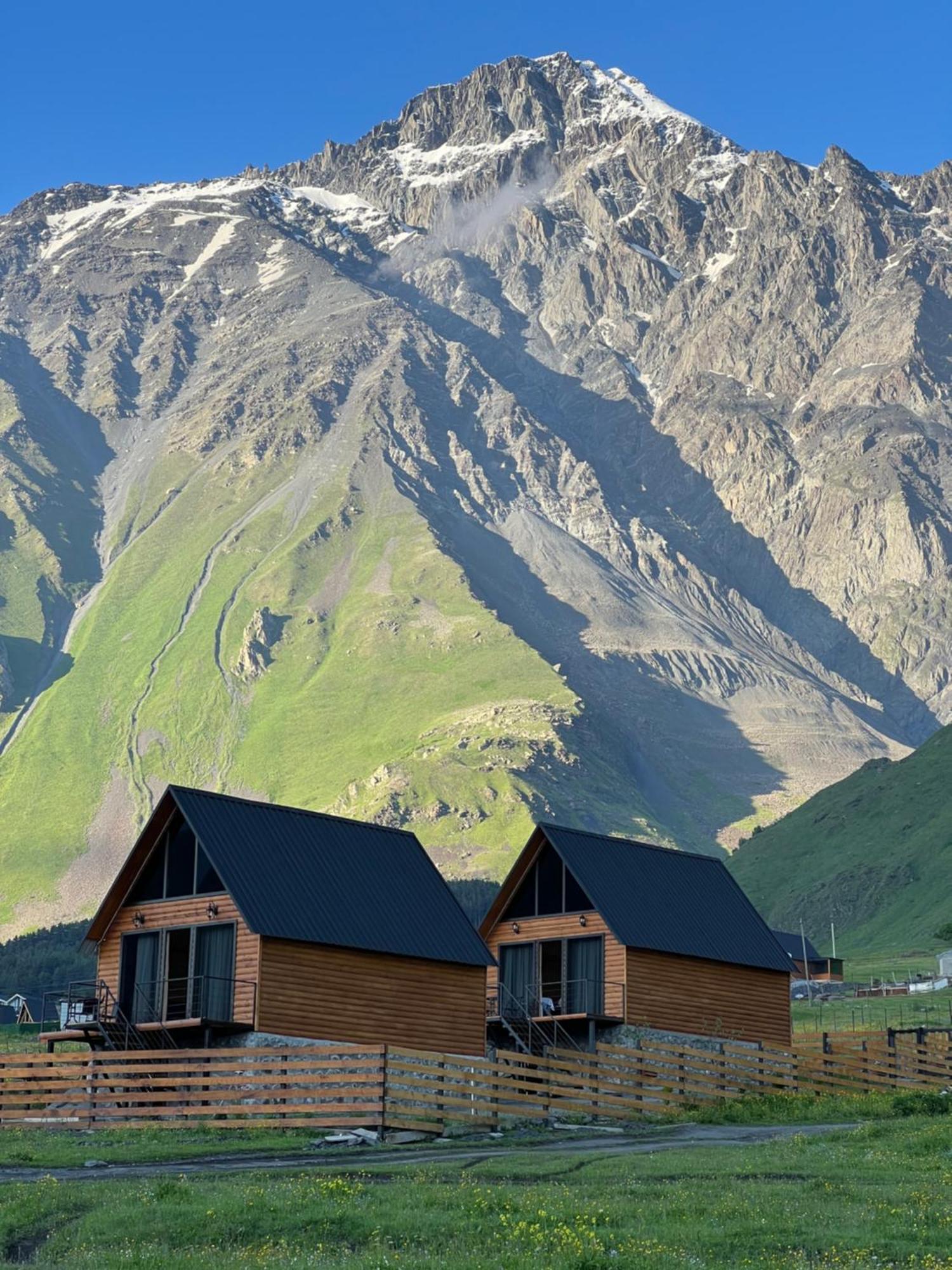 Traveler'S Cottages In Kazbegi Zewnętrze zdjęcie